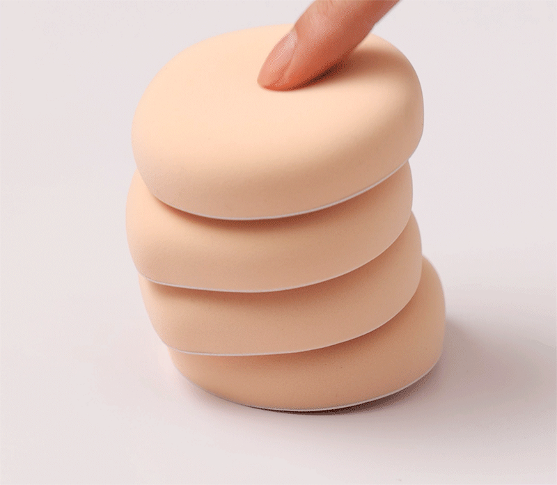 4.8億！]赤ちゃんのお尻のようなふっくら感で全てのファンデーションが