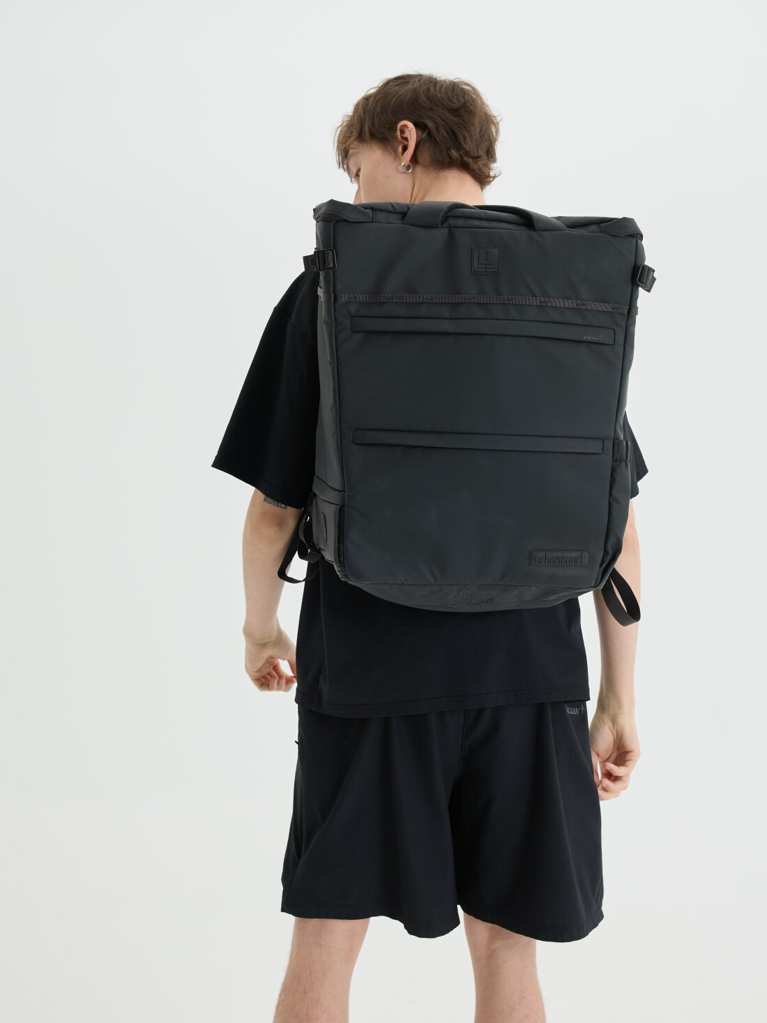 40L＋22ポケット] これができる？17インチノートPC2台もラケットも収納