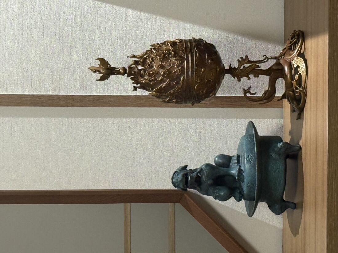 博物館の香炉を私の空間に｜百済金銅大香炉・獅子装飾蓋付き香炉 by